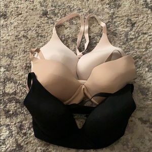 {Victoria’s Secret} wireless bra